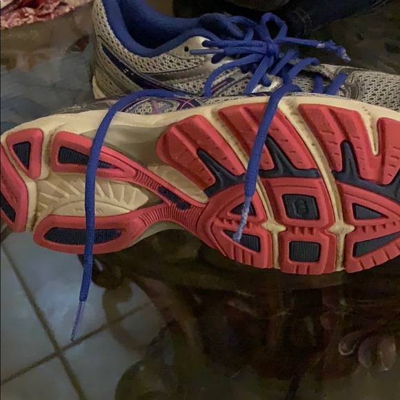 ASICS GEL - Picture 3 of 5